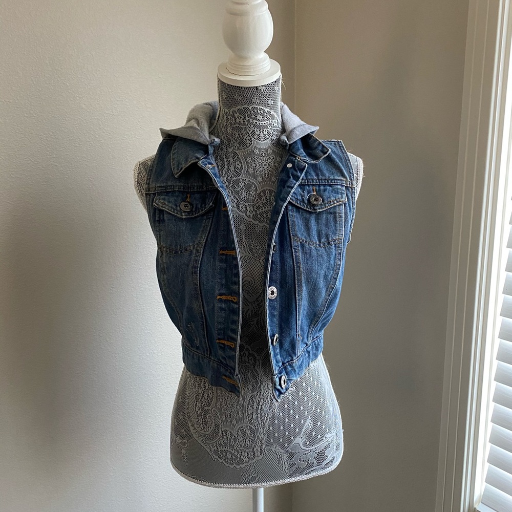 Cropped Denim Vest with Hood Size Small
